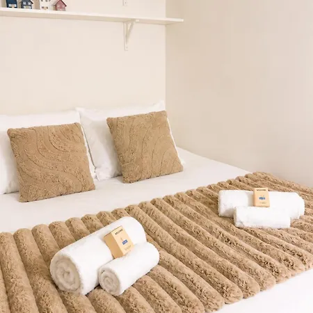 Apartament Elegant And Chic - Near Sights
